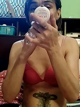 QueenSoreal online show from 03/06/26, 07:25