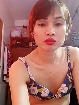 Snapshot of QueenSoreal chatting on 02/22/25, 10:31 QueenSoreal online show from 02/22/25, 10:31