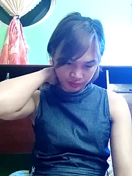 Snapshot of QueenSoreal chatting on 10/30/25, 07:00 QueenSoreal online show from 10/30/25, 07:00