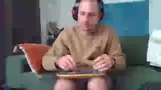 verylargecock online show from 09/22/25, 12:44