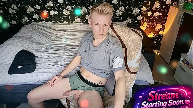 Vuitton online show from 04/24/26, 02:52