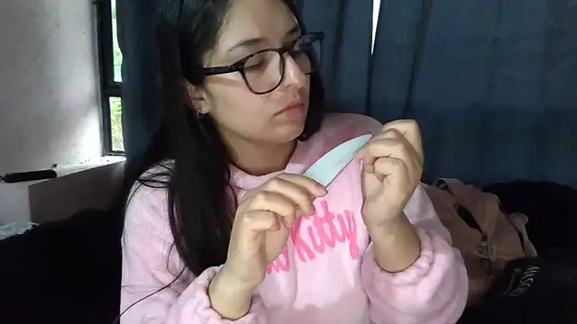 sara 110323 online show from 09/19/25, 11:03