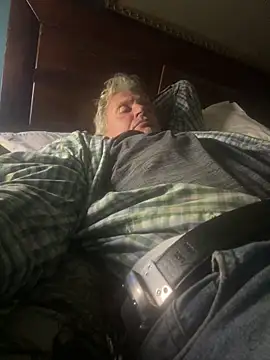 Snapshot of ruffdiamond chatting on 02/18/26, 09:17 ruffdiamond online show from 02/18/26, 09:17