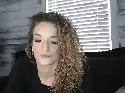 AshleyRain online show from 02/11/26, 07:47