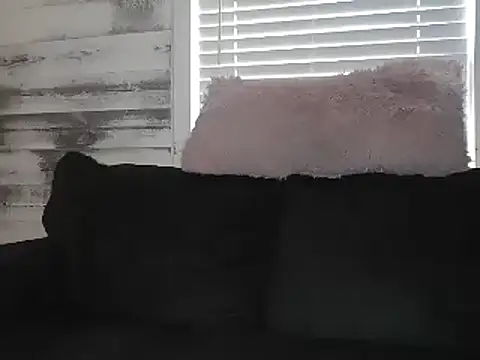 Snapshot of AshleyRain chatting on 06/18/26, 02:44 AshleyRain online show from 06/18/26, 02:44