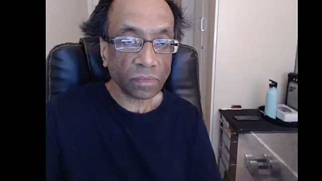 rauncher1 online show from 05/20/26, 08:11