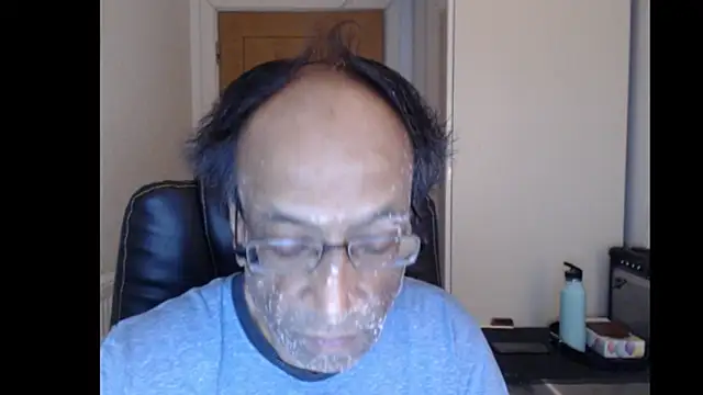 rauncher1 online show from 04/11/26, 08:51