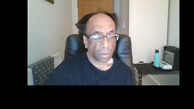 rauncher1 online show from 05/13/26, 08:32