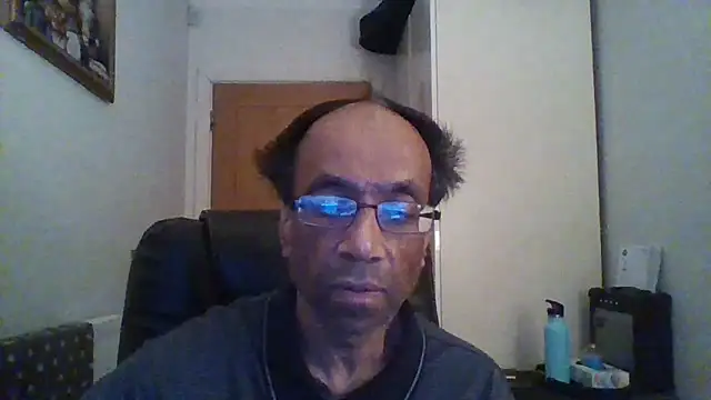 rauncher1 online show from 12/22/25, 01:06