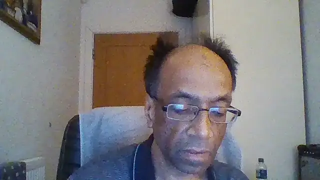 Snapshot of rauncher1 chatting on 10/06/25, 09:43 rauncher1 online show from 10/06/25, 09:43