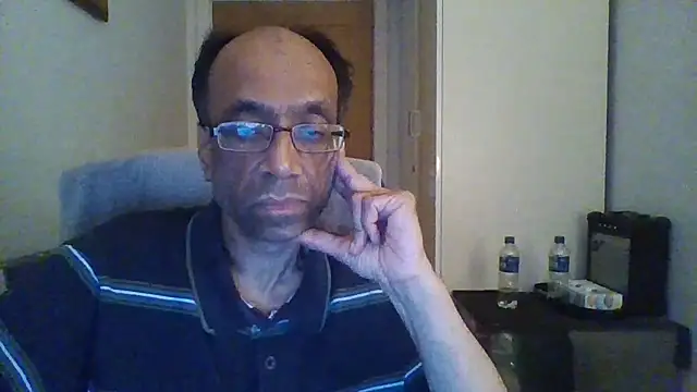 Snapshot of rauncher1 chatting on 10/09/25, 10:54 rauncher1 online show from 10/09/25, 10:54