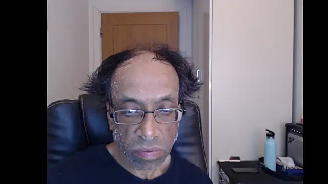 rauncher1 online show from 06/17/26, 08:14