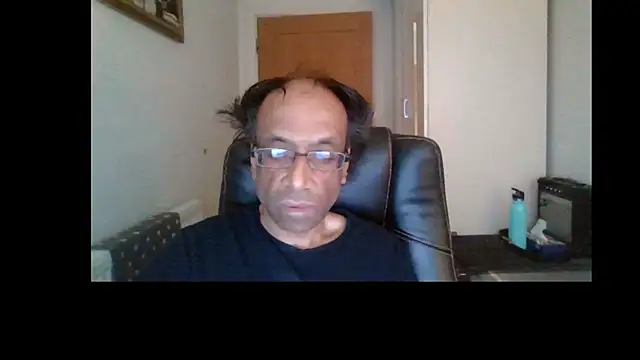 rauncher1 online show from 07/22/26, 08:27