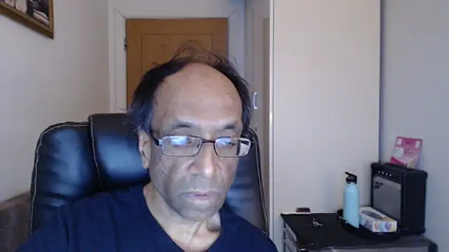 rauncher1 online show from 04/23/26, 08:54