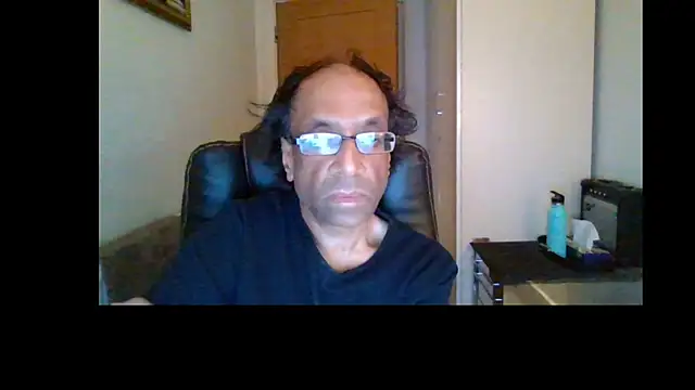 rauncher1 online show from 07/12/26, 11:05