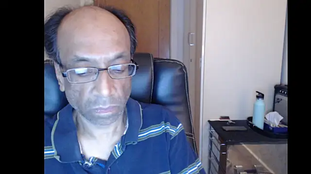 rauncher1 online show from 06/17/26, 09:03