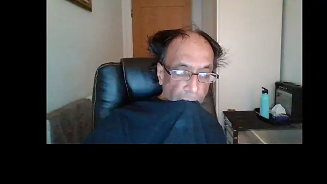 rauncher1 online show from 07/16/26, 08:22