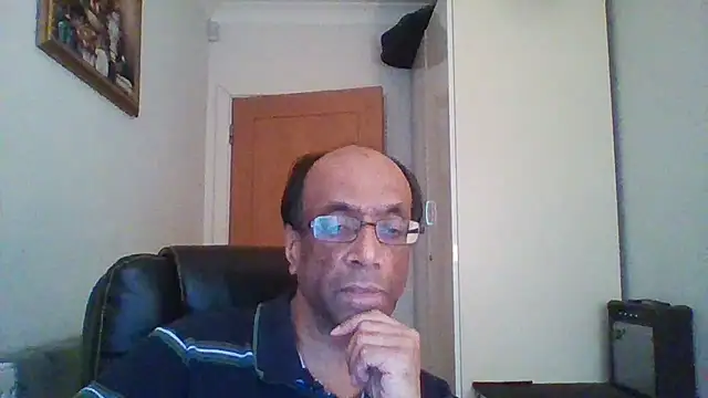Snapshot of rauncher1 chatting on 02/25/25, 02:48 rauncher1 online show from 02/25/25, 02:48