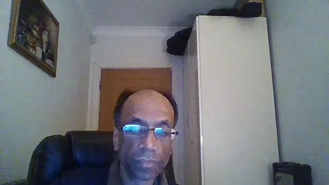 Snapshot of rauncher1 chatting on 09/28/25, 10:50 rauncher1 online show from 09/28/25, 10:50