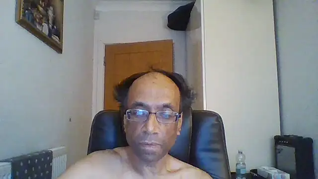 Snapshot of rauncher1 chatting on 09/19/25, 09:13 rauncher1 online show from 09/19/25, 09:13