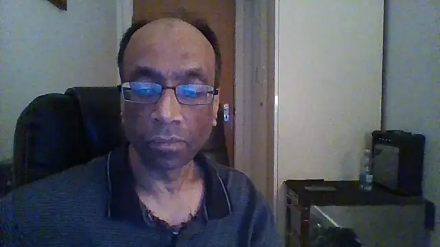 Snapshot of rauncher1 chatting on 03/06/25, 12:54 rauncher1 online show from 03/06/25, 12:54