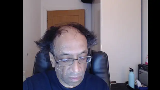 rauncher1 online show from 06/22/26, 08:22