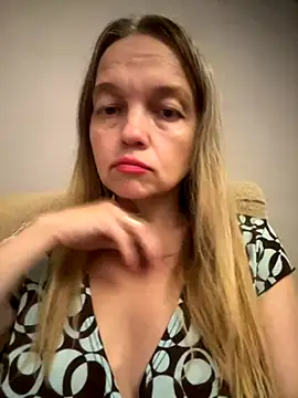 Susanel online show from 09/15/25, 04:40