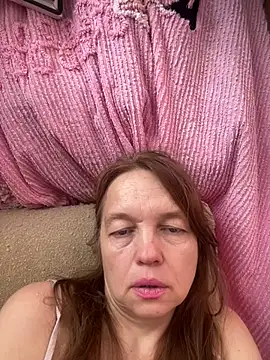 Snapshot of Susanel chatting on 07/16/26, 08:44 Susanel online show from 07/16/26, 08:44