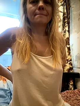 Susanel online show from 10/25/25, 10:58