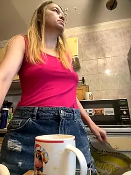 Susanel online show from 11/17/25, 12:09