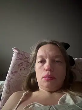 Susanel online show from 11/22/25, 11:31