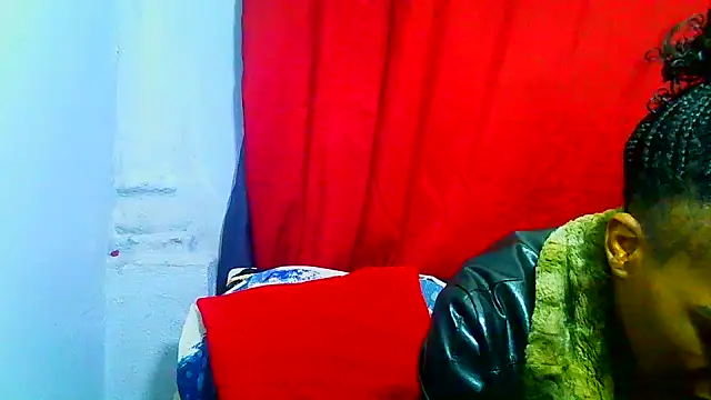 Snapshot of freaky_naughty chatting on 05/27/26, 11:28 freaky naughty online show from 05/27/26, 11:28