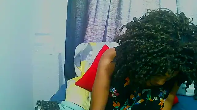 Snapshot of freaky_naughty chatting on 10/16/25, 10:12 freaky naughty online show from 10/16/25, 10:12