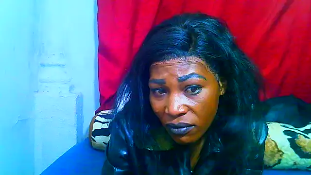 Snapshot of freaky_naughty chatting on 04/24/26, 12:18 freaky naughty online show from 04/24/26, 12:18