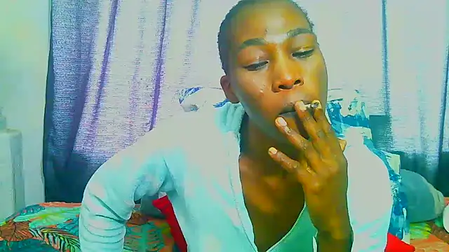 Snapshot of freaky_naughty chatting on 03/17/25, 10:27 freaky naughty online show from 03/17/25, 10:27