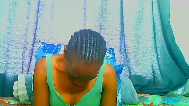 Snapshot of freaky_naughty chatting on 03/12/25, 02:45 freaky naughty online show from 03/12/25, 02:45