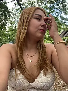 Snapshot of Brittanyrosexx chatting on 05/12/26, 05:30 Brittanyrosexx online show from 05/12/26, 05:30