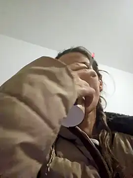 FeliciaKrige online show from 10/29/25, 09:25