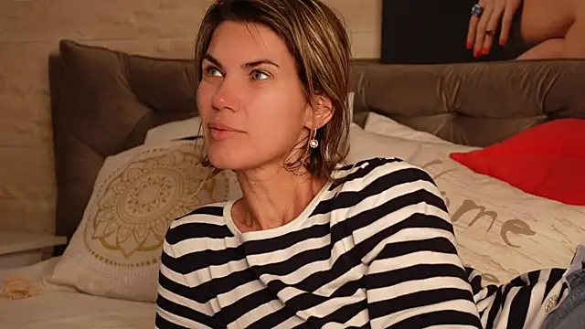 FeliciaKrige online show from 04/07/26, 01:07