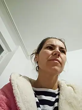 FeliciaKrige online show from 10/30/25, 09:22