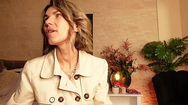 FeliciaKrige online show from 04/07/26, 05:48