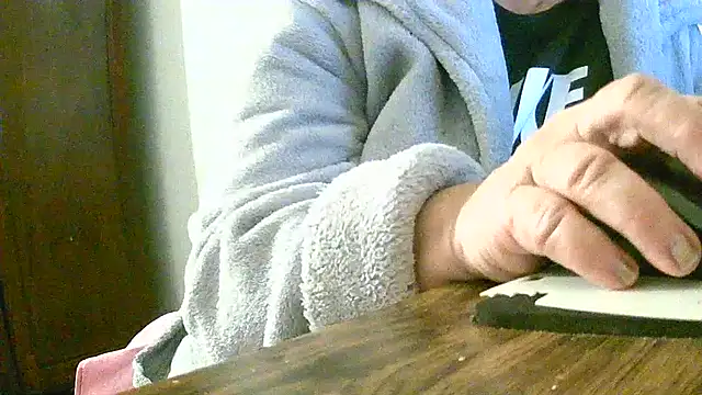 Snapshot of douceur63 chatting on 11/23/25, 11:20 douceur63 online show from 11/23/25, 11:20