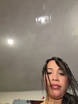 SQUIRTINGQUEEN11 online show from 03/06/26, 02:50