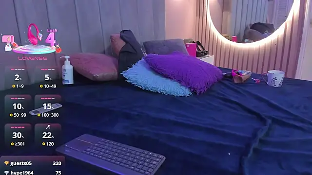 chantall1375 online show from 03/12/25, 11:12