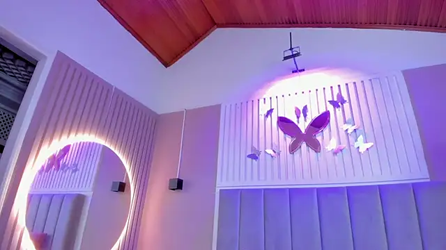 chantall1375 online show from 01/17/26, 03:32