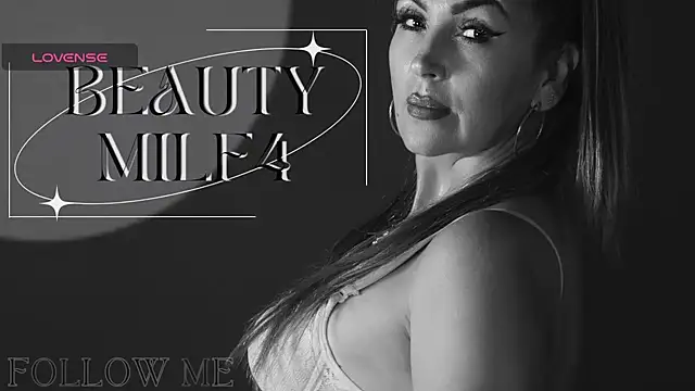 chantall1375 online show from 10/09/25, 11:44