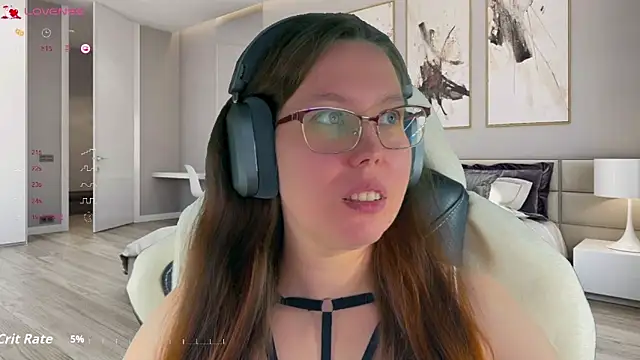 Snapshot of Victoria_Romans chatting on 12/05/25, 06:23 Victoria Romans online show from 12/05/25, 06:23