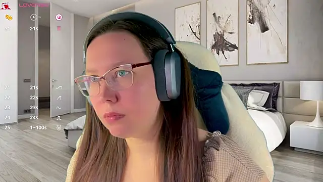 Victoria Romans online show from 04/21/26, 05:08