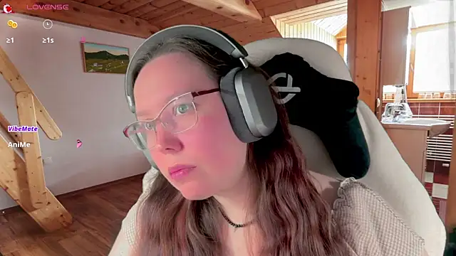 Victoria Romans online show from 04/03/26, 02:23