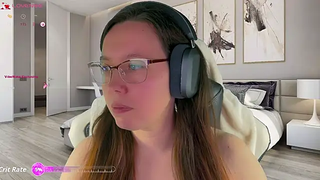 Snapshot of Victoria_Romans chatting on 12/03/25, 04:02 Victoria Romans online show from 12/03/25, 04:02